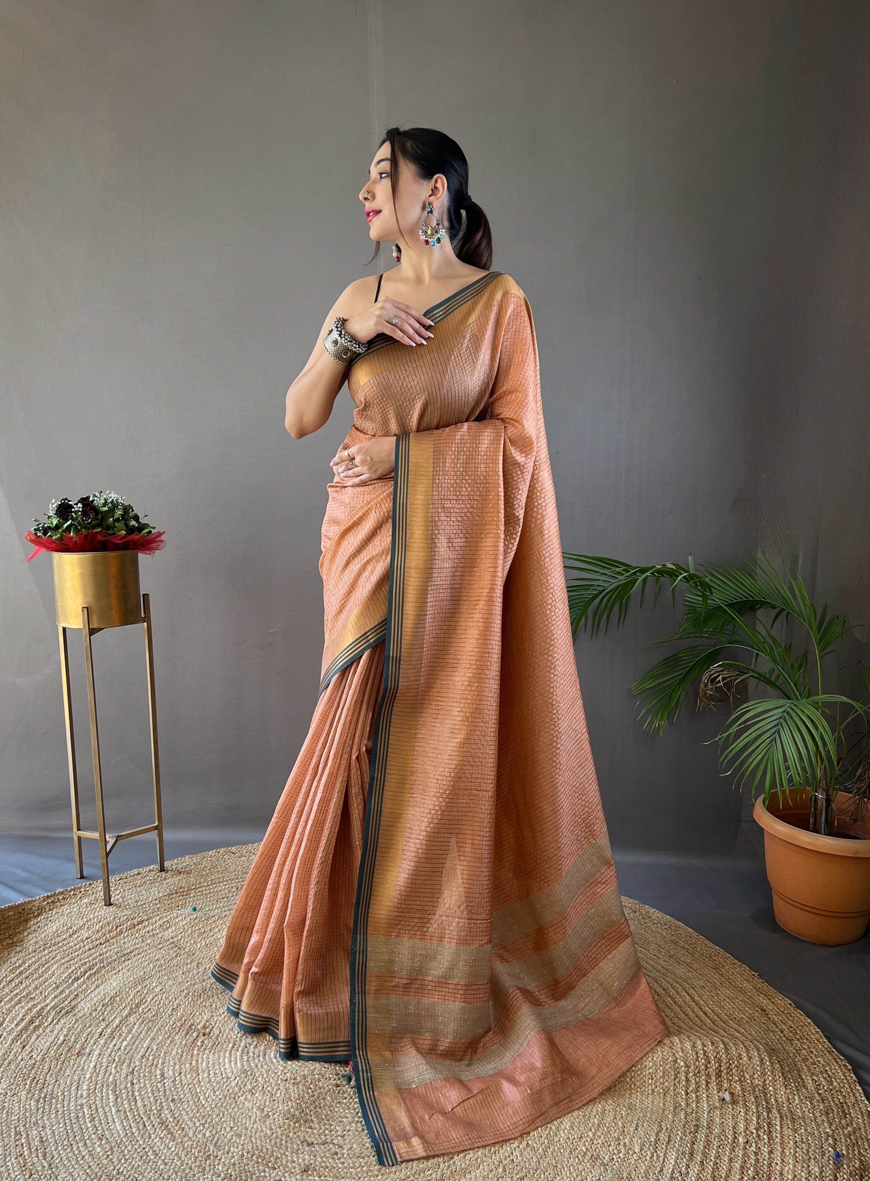 Vsaree Soft Silk Saree And Golden Zari Weaving Border And Rich pallu With Blouse